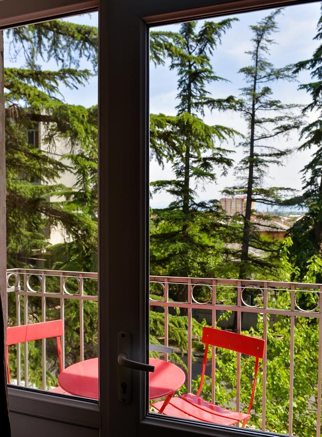 Apartment On Rustaveli Avenue Кутаиси Екстериор снимка