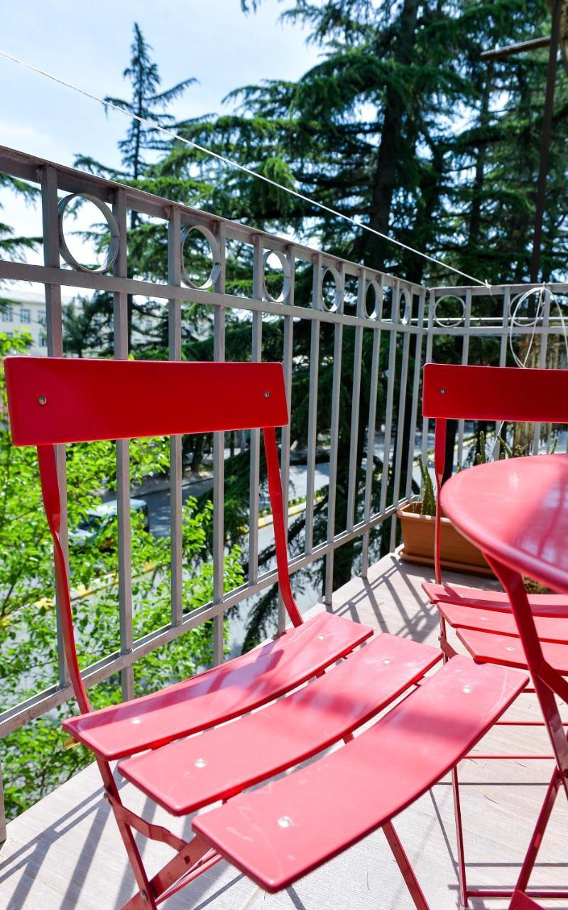 Apartment On Rustaveli Avenue Кутаиси Екстериор снимка