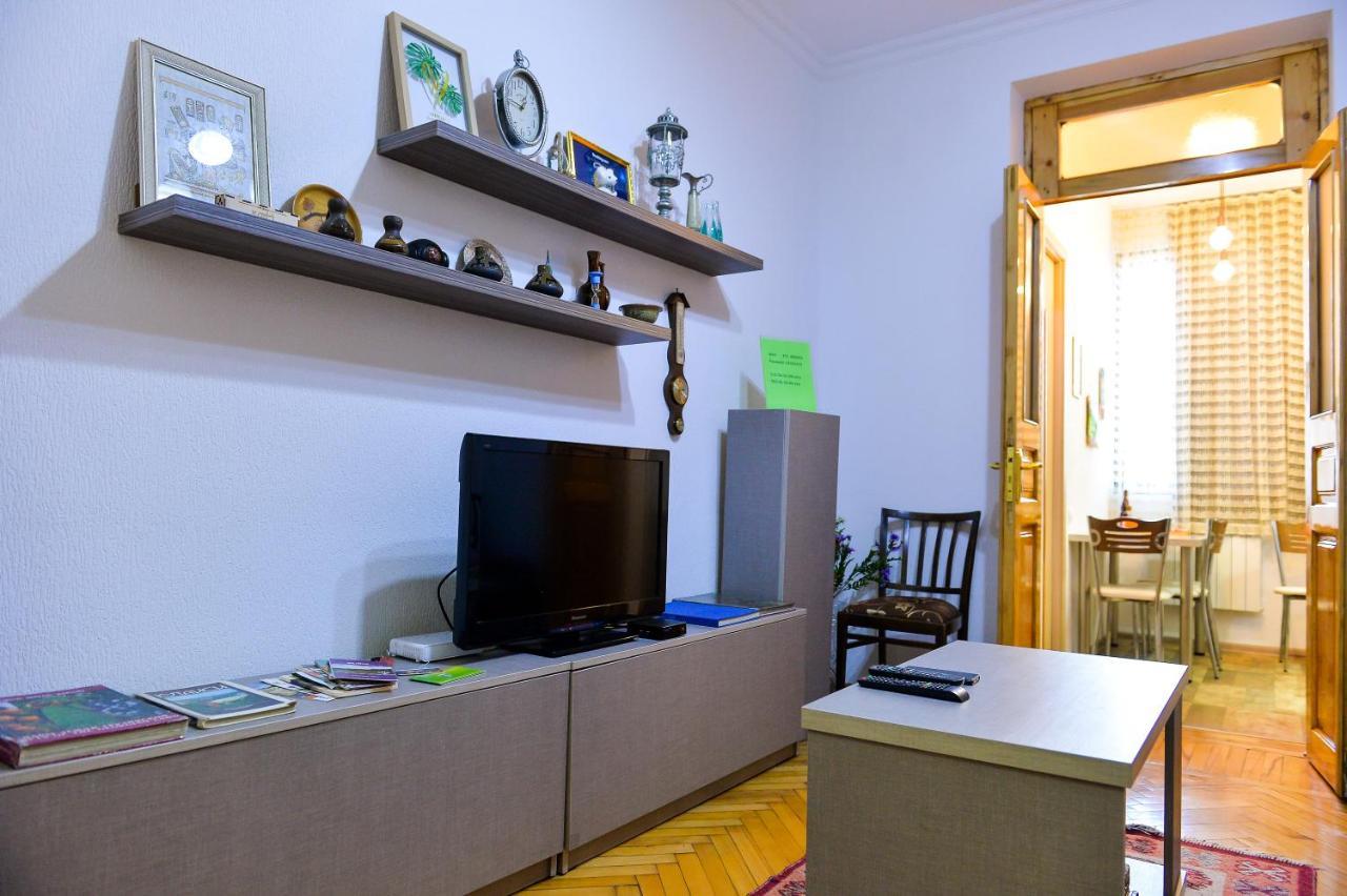 Apartment On Rustaveli Avenue Кутаиси Екстериор снимка